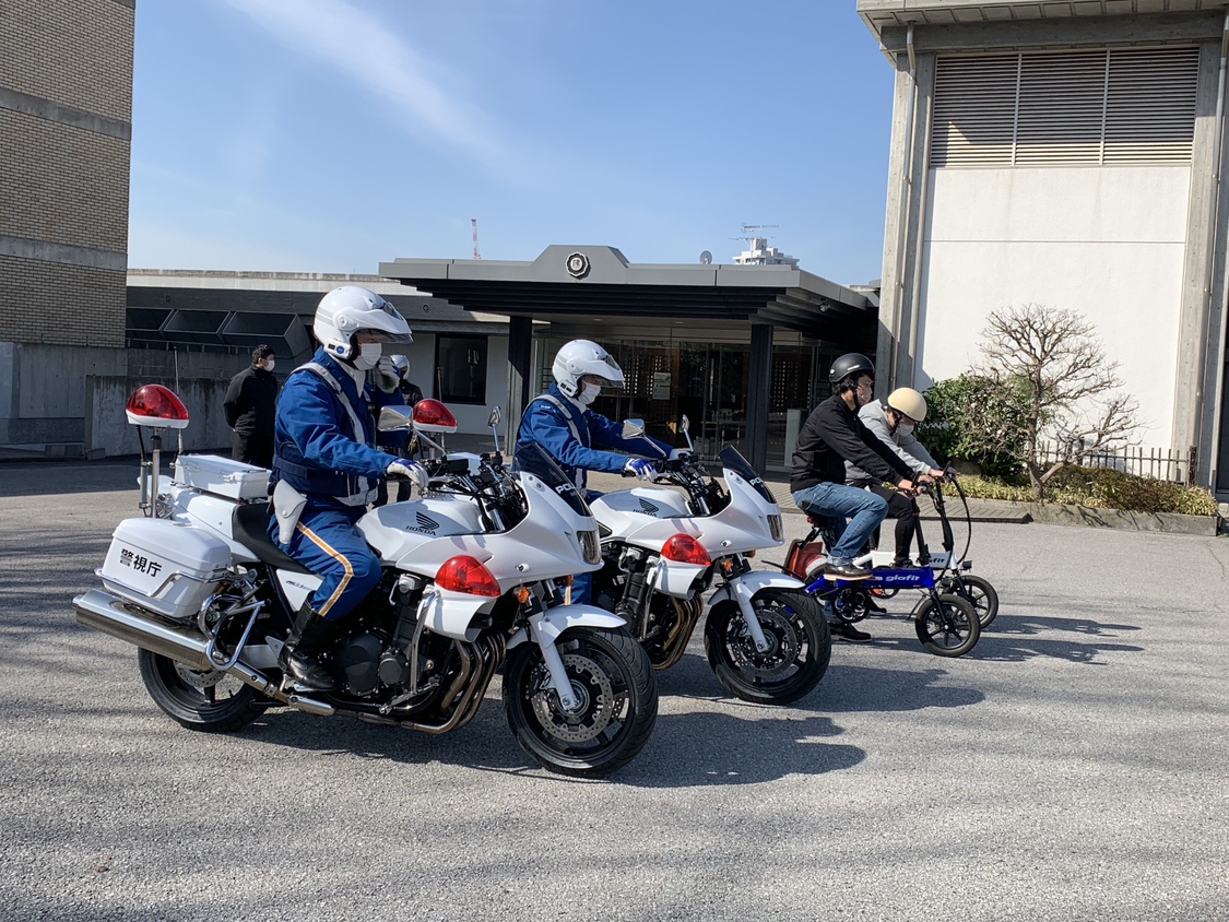 高輪警察署でのペダル付き原動機付自転車の啓発活動に協力しま
